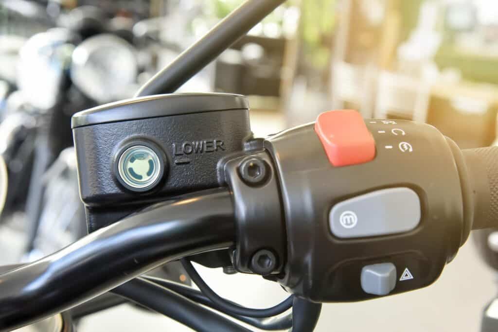 manutenzione freni moto fai da te moto - Come Eseguire la Manutenzione dei Freni della Moto: Guida Pratica 2026 - guida 1775855782768