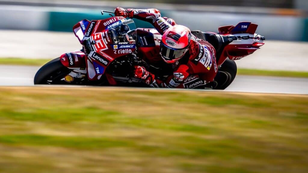 MotoGP 2026 Ducati Marquez moto - Strategie Ducati per Mantenere Marquez in MotoGP 2026 - guida 1776073936613