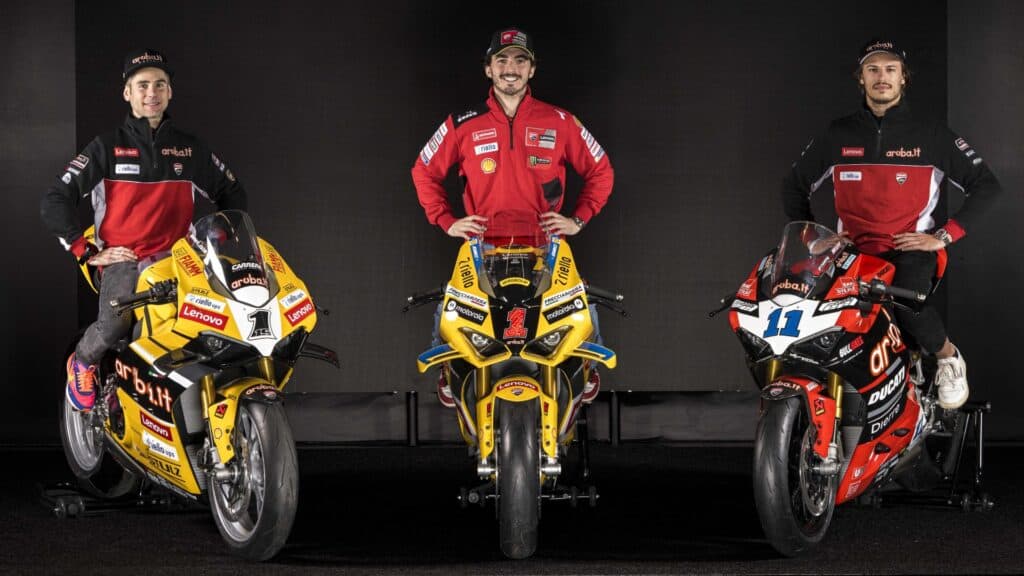 Bagnaia Ducati Panigale V4 moto - Bagnaia a Misano: Prestazioni Eccezionali sulla Ducati Panigale V4 - guida 1779613207886