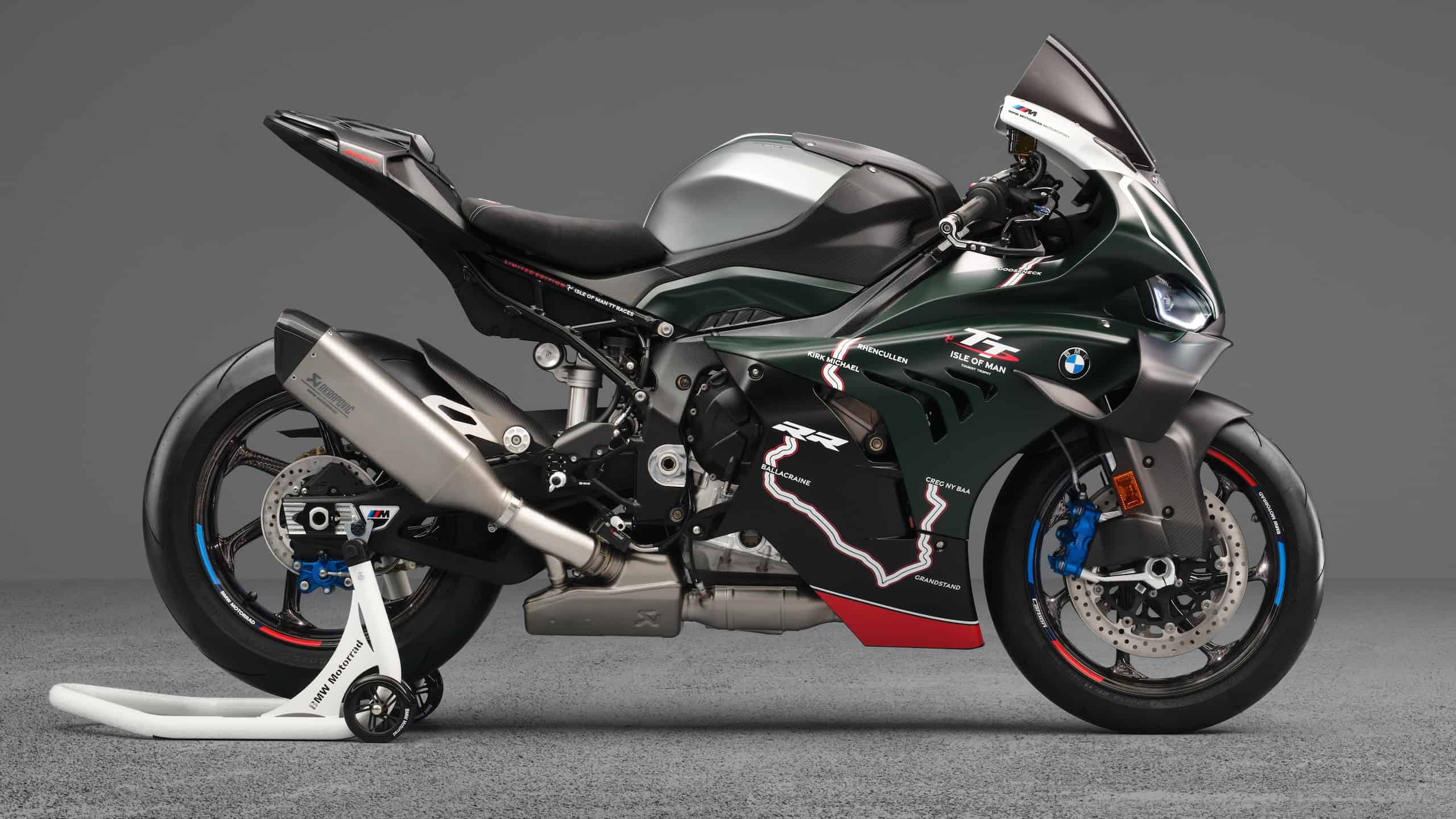 BMW M1000RR Limited Edition Isle of Man TT: anticipazioni sulla nuova ipersportiva