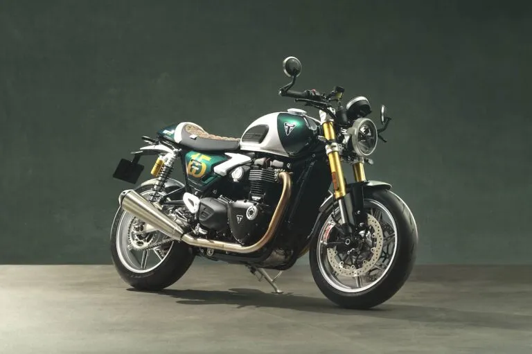 Norton Manx R 2026 moto - Norton Manx R 2026: La Rivoluzione Inglese in Carbonio e Titanio - guida 1778143211915