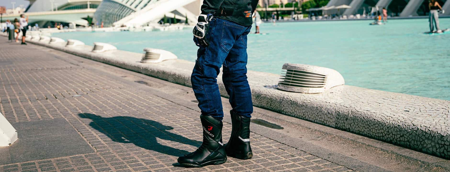 Pantaloni Moto Estivi Impermeabili: Caldo Senza Rinunciare all