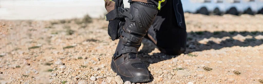 Scegliere Scarpe Moto Estive Impermeabili 1778869608989 1024x327