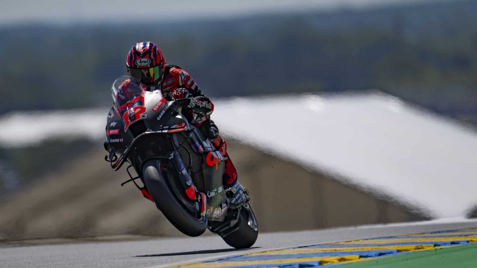 MotoGP: Vinales torna competitivo a Barcellona dopo l'infortunio MotoGP: Vinales torna competitivo a Barcellona dopo l'infortunio