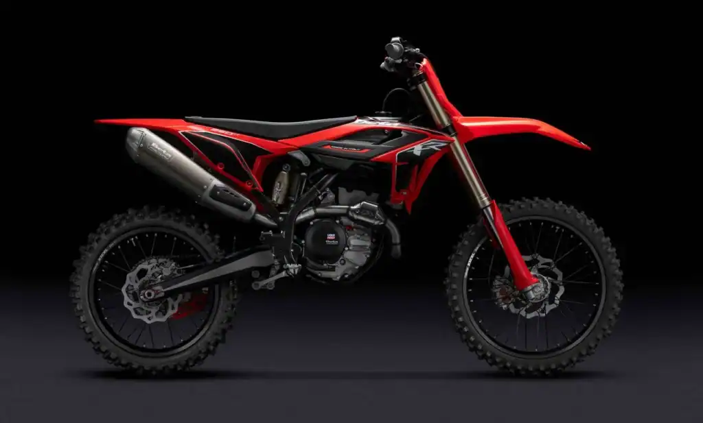 Beta RX 250 4T 2027 moto - Beta RX 250 4T 2027: Innovazione e Potenza per il Motocross - guida 1781772019585