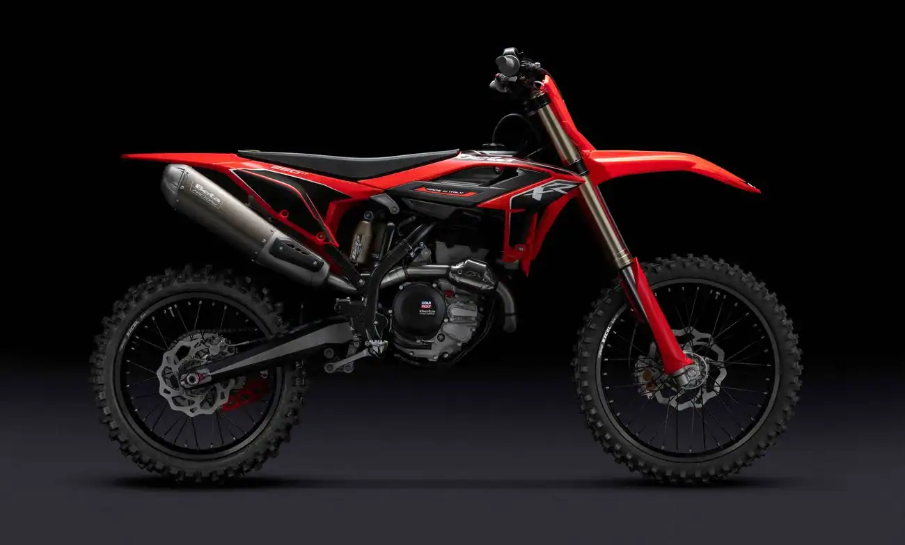 Beta RX 250 4T 2027: Innovazione e Potenza per il Motocross