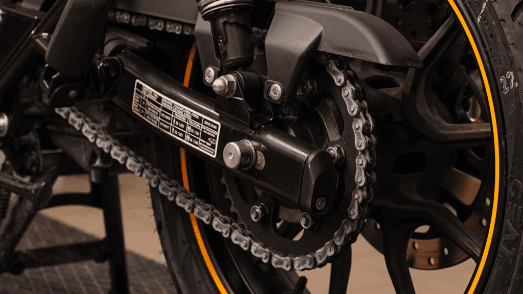 manutenzione catena moto consigli moto - Catena Moto: Come Curarla e Quanto Spesso Intervenire - guida 1780644729354