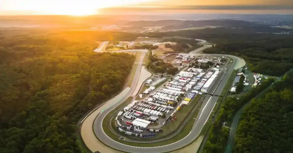 MotoGP Brno 2026 moto - MotoGP a Brno: Bezzecchi all'attacco e Marquez alla ricerca della conferma - guida 1781859611450