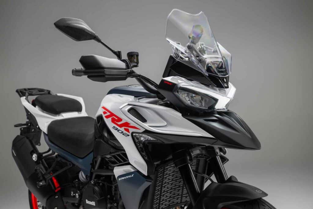 Benelli TRK 902 moto - Benelli TRK 902: scopri le nuove versioni Stradale e Xplorer - guida 1783068012703