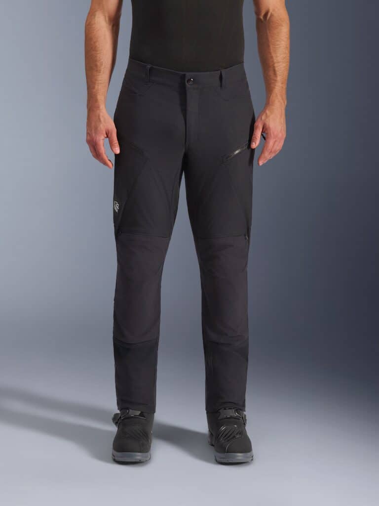 Materiali Pantaloni Moto Estivi Impermeabili 1784273560050 768x1024