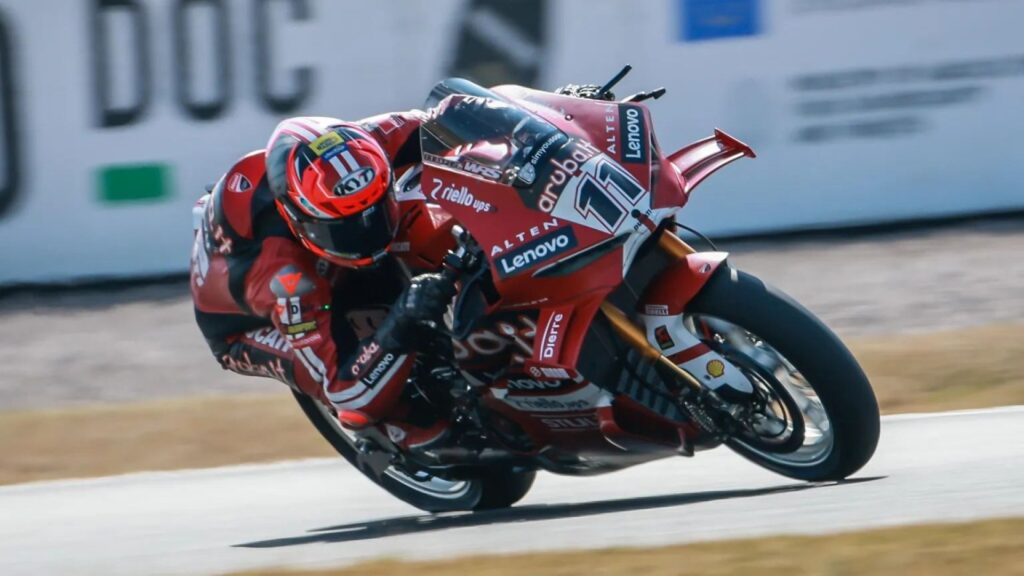 SBK 2026 Donington moto - SBK 2026: Nicolò Bulega brilla nelle prove libere di Donington - guida 1783759808236